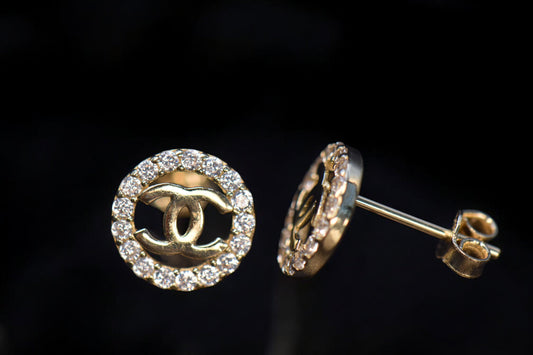 14K Small Yellow Gold Earrings / Aretes Small de CC 14K