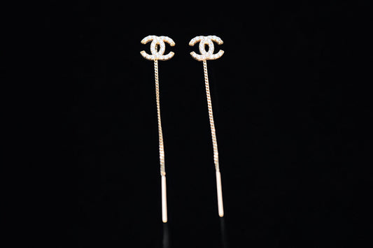 14K Yellow Gold Double C Threader Earrings with Diamonds / Aretes Colgantes Doble C en Oro 14K con Diamantes