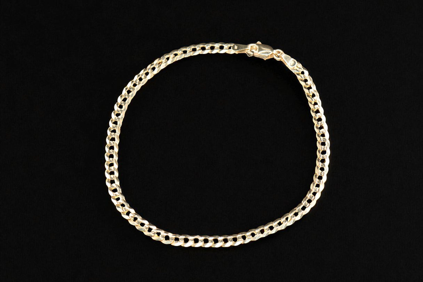 10K Figaro Bracelet – 8in / Pulsera Figaro 10K – 8 Pulgadas