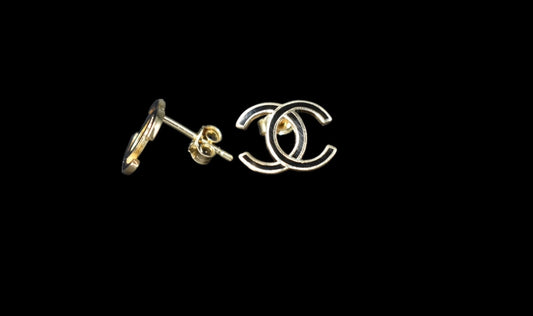 14K Yellow Gold Earring /Aretes de CC